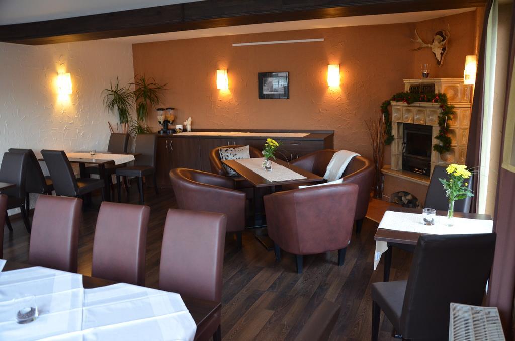 Lukas Restaurant Hotel Lounge Bar Schwarzheide Exterior photo